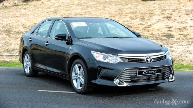 2015 Toyota Camry XLE Review  YouTube