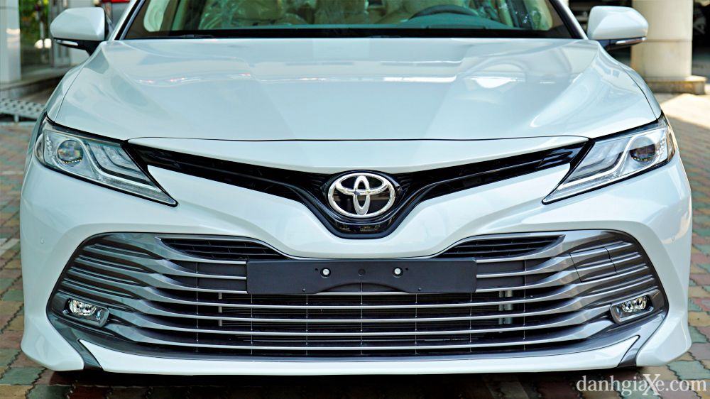 toyota-camry-5.jpg