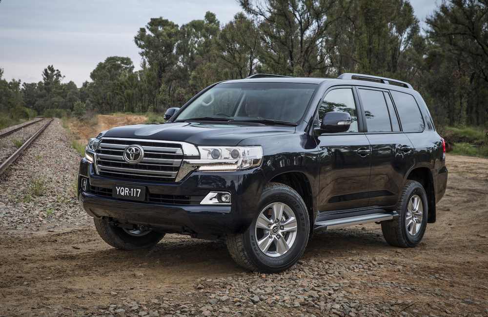 xe-toyota-land-cruiser-1.jpg