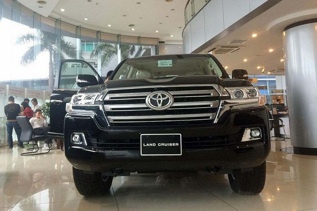 xe-toyota-land-cruiser-2 (Min).jpg